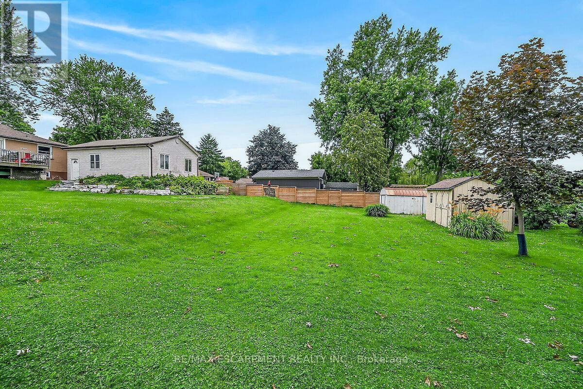 7344 Dickenson Road E, Hamilton, ON