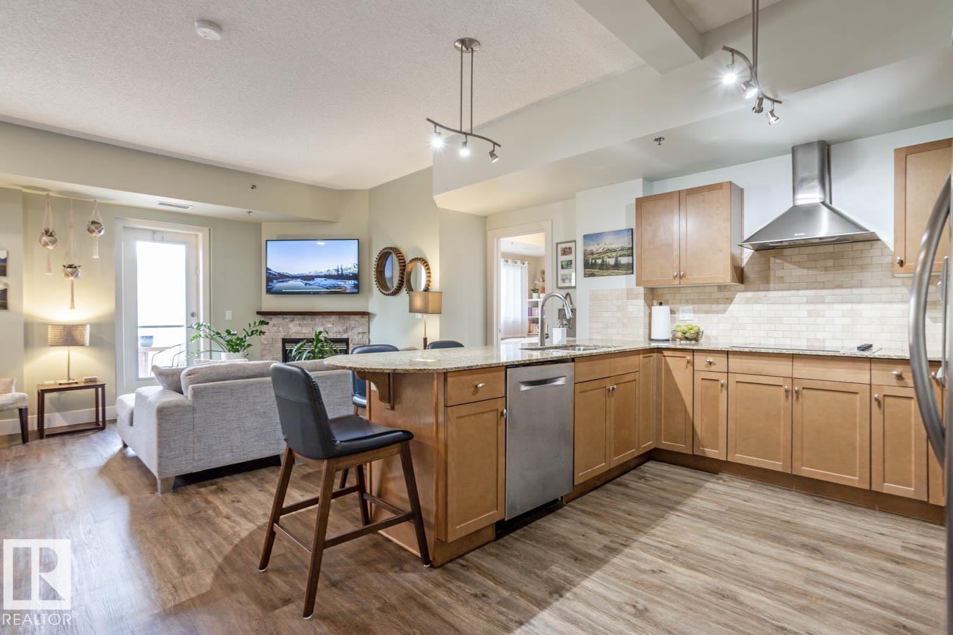 #206 9316 82 Av Nw, Edmonton, AB
