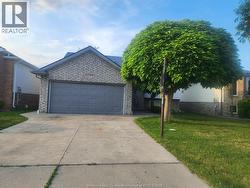 12769 LEMIRE STREET Tecumseh, ON N8N 4V1