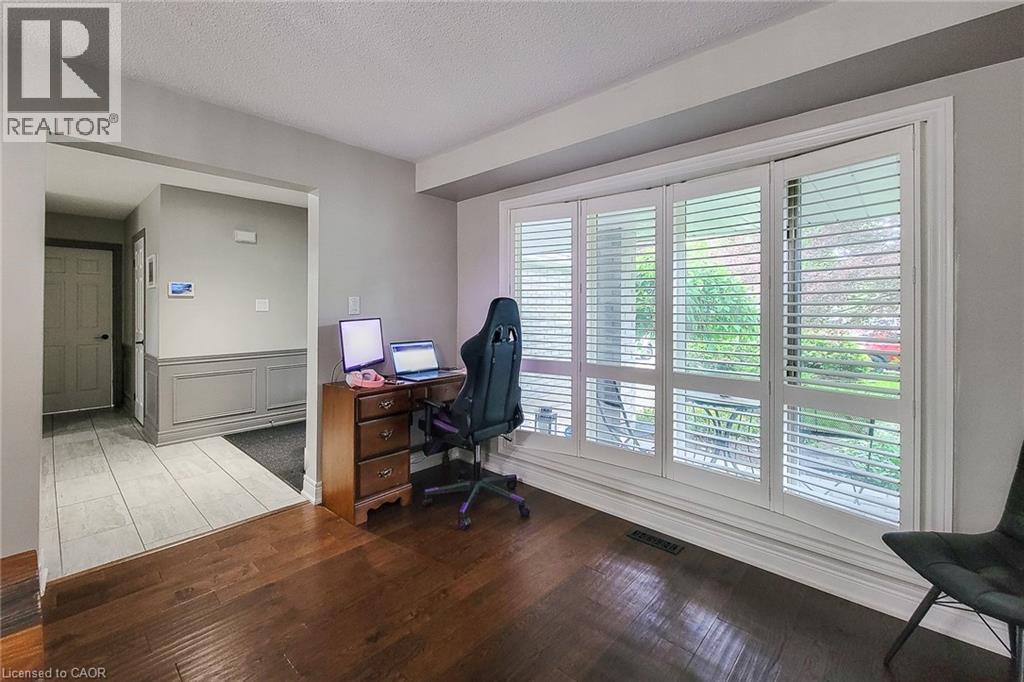 Office - 29 Woodside Square, Fonthill, ON - Indoor Photo Showing Office