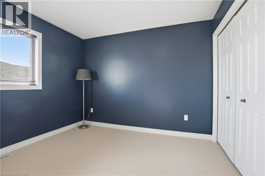 9 Pace Avenue, Brantford, ON - Indoor Photo Showing Other Room