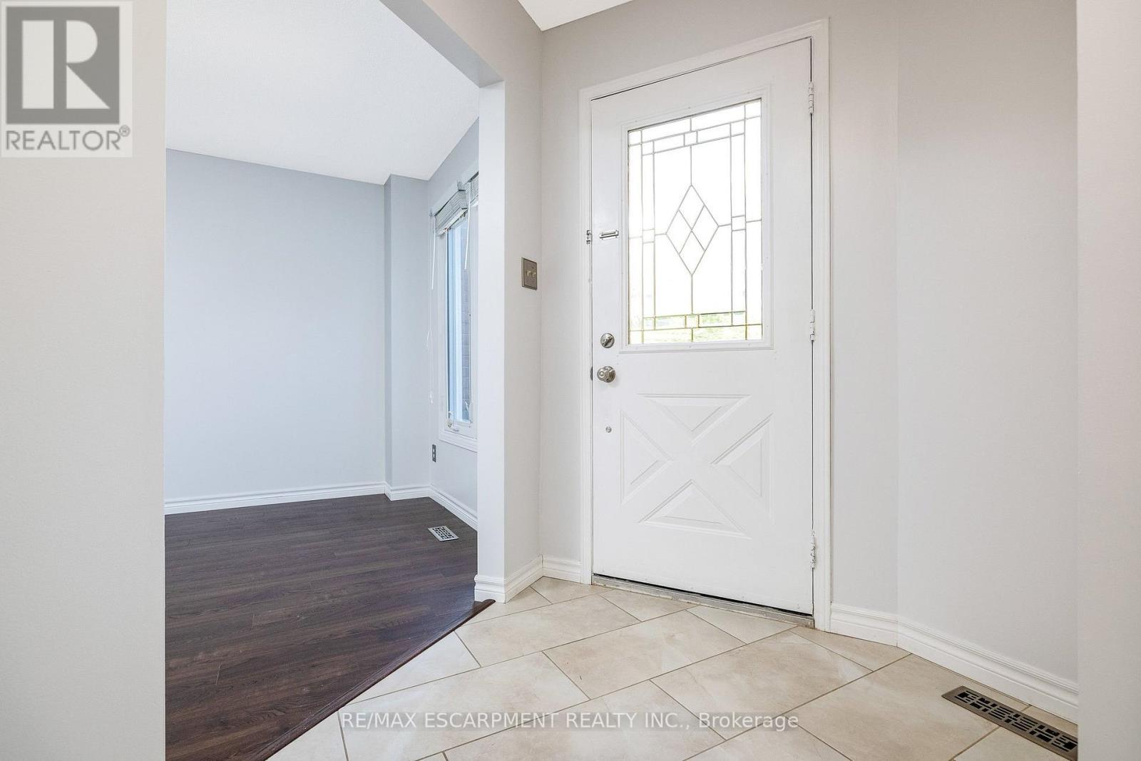 6198 Saltmarsh Court, Mississauga, ON