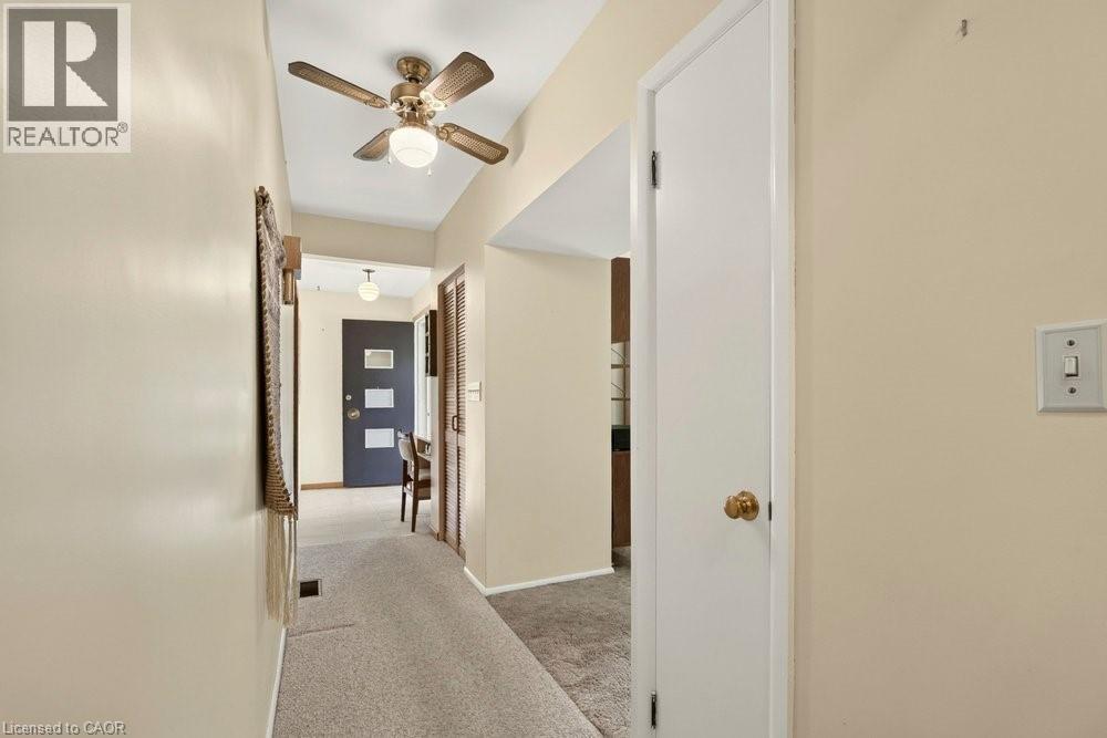 803 Montgomery Drive, Ancaster, ON - Indoor Photo Showing Other Room