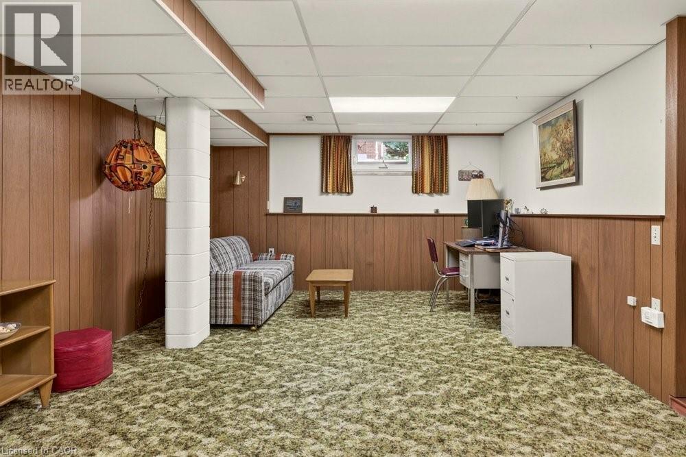 803 Montgomery Drive, Ancaster, ON - Indoor Photo Showing Basement