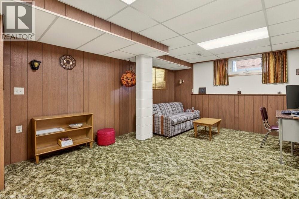 803 Montgomery Drive, Ancaster, ON - Indoor Photo Showing Basement