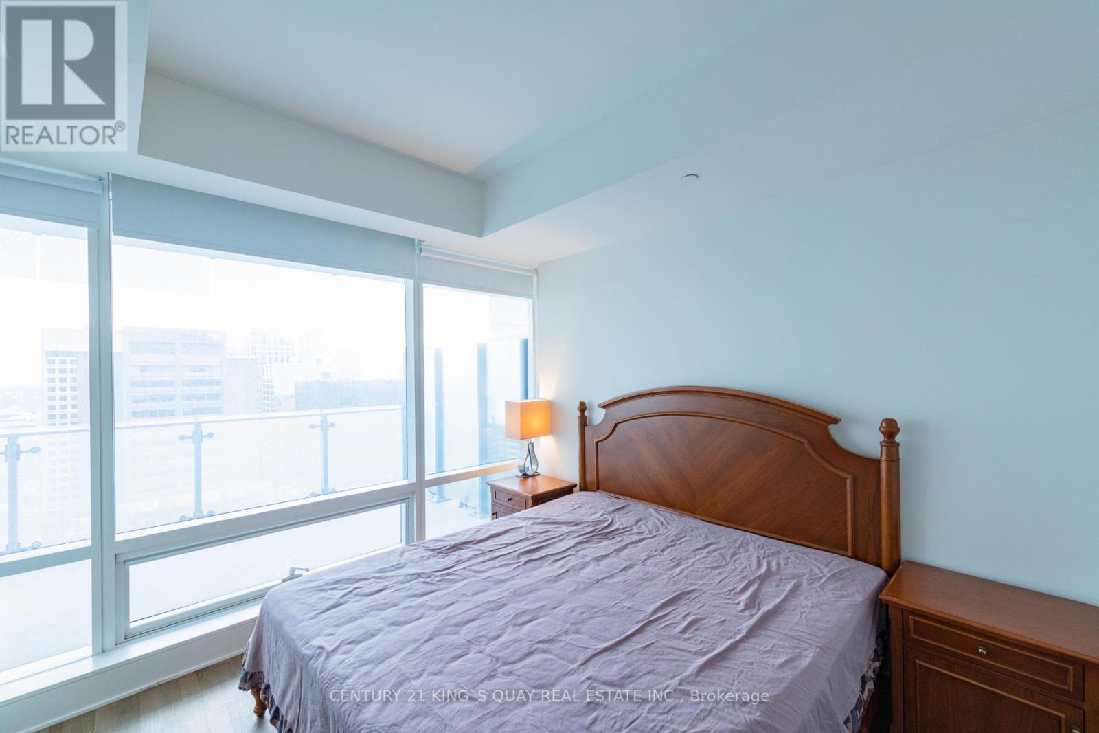 1708 - 1 Bloor Street E, Toronto, ON