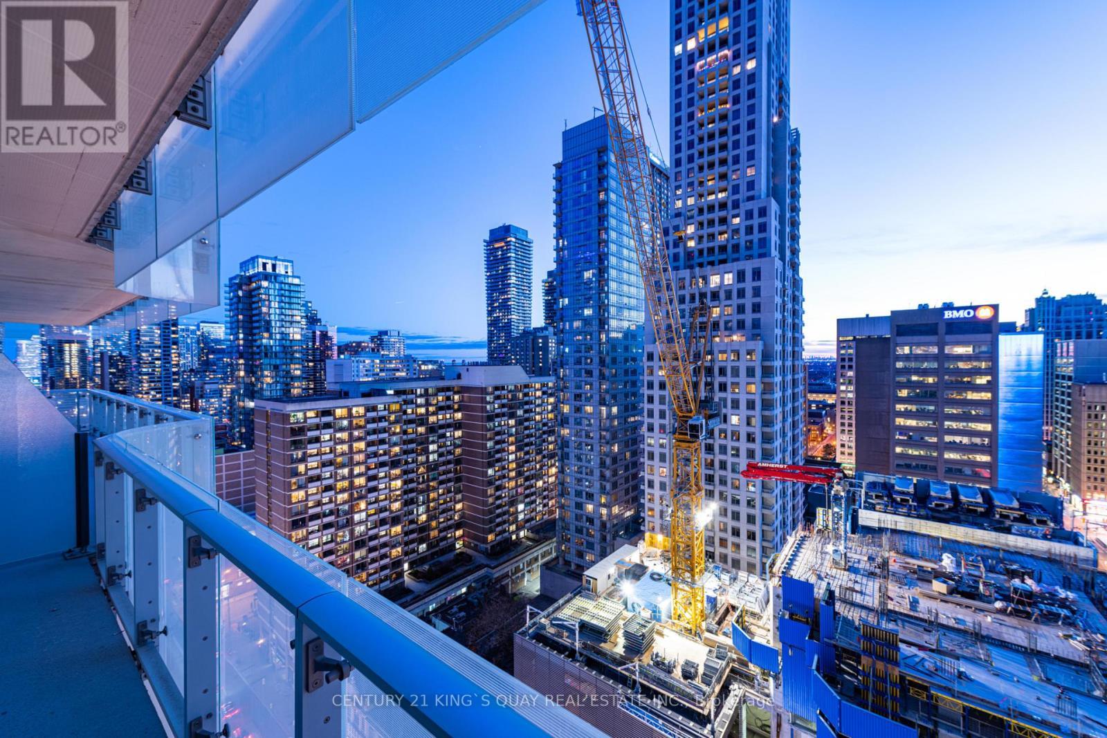 1708 - 1 Bloor Street E, Toronto, ON
