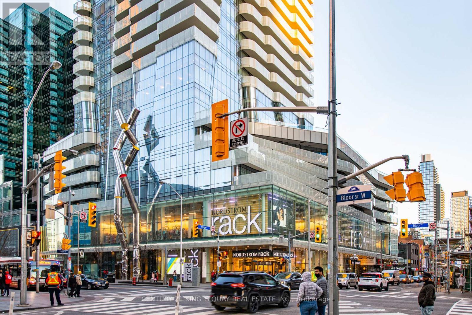 1708 - 1 Bloor Street E, Toronto, ON