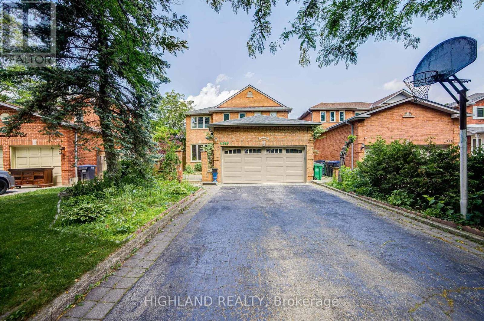 4369 Spinningdale Court, Mississauga, ON