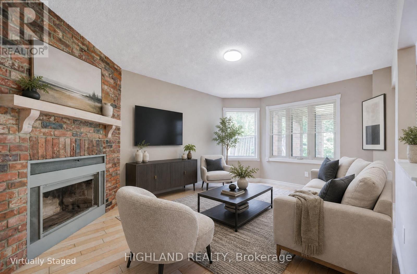4369 Spinningdale Court, Mississauga, ON