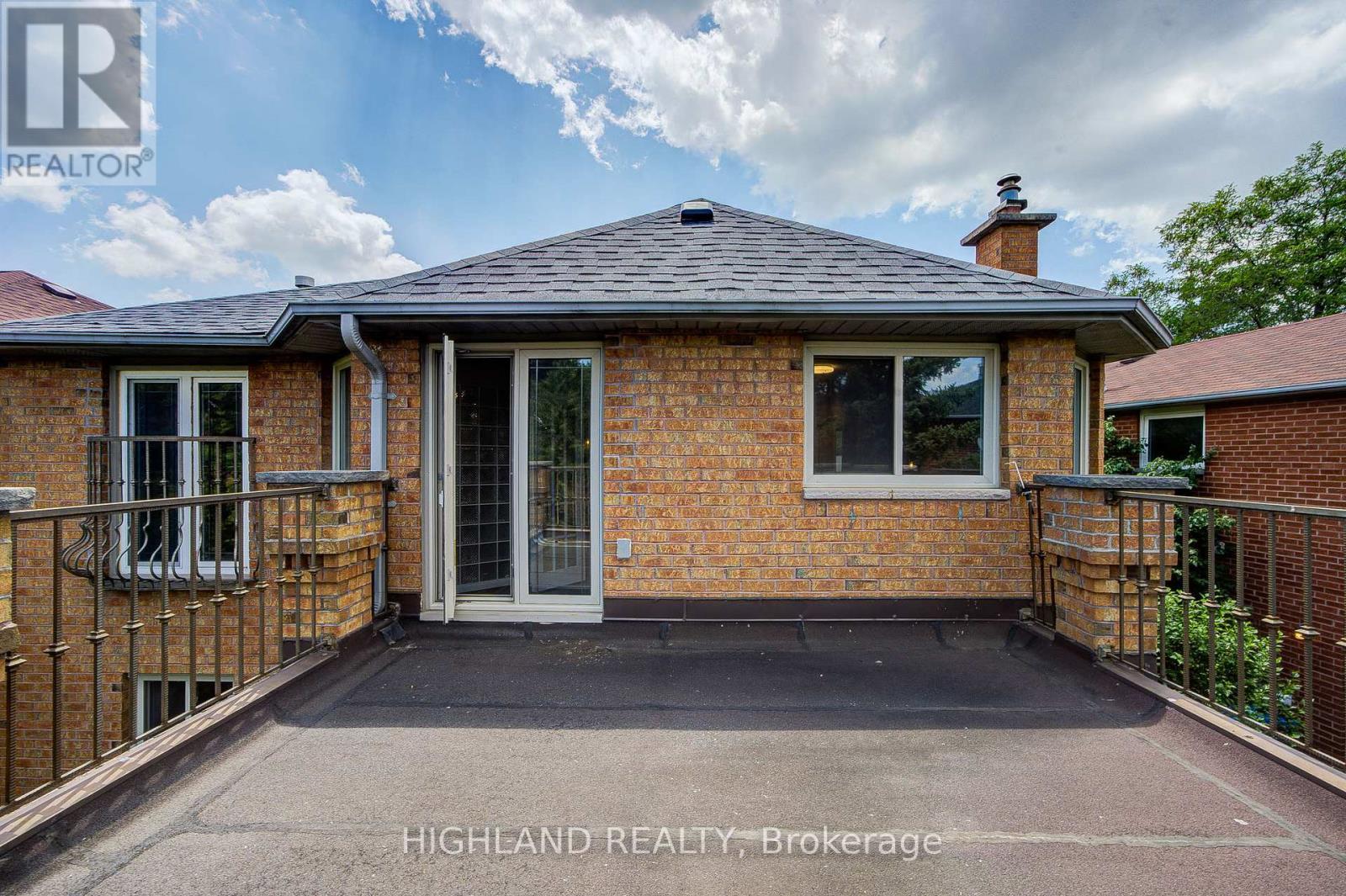 4369 Spinningdale Court, Mississauga, ON