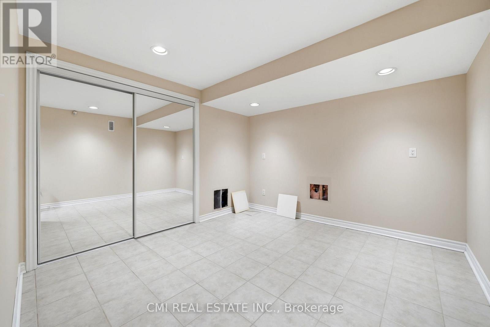 15 Treegrove Circle, Aurora, ON