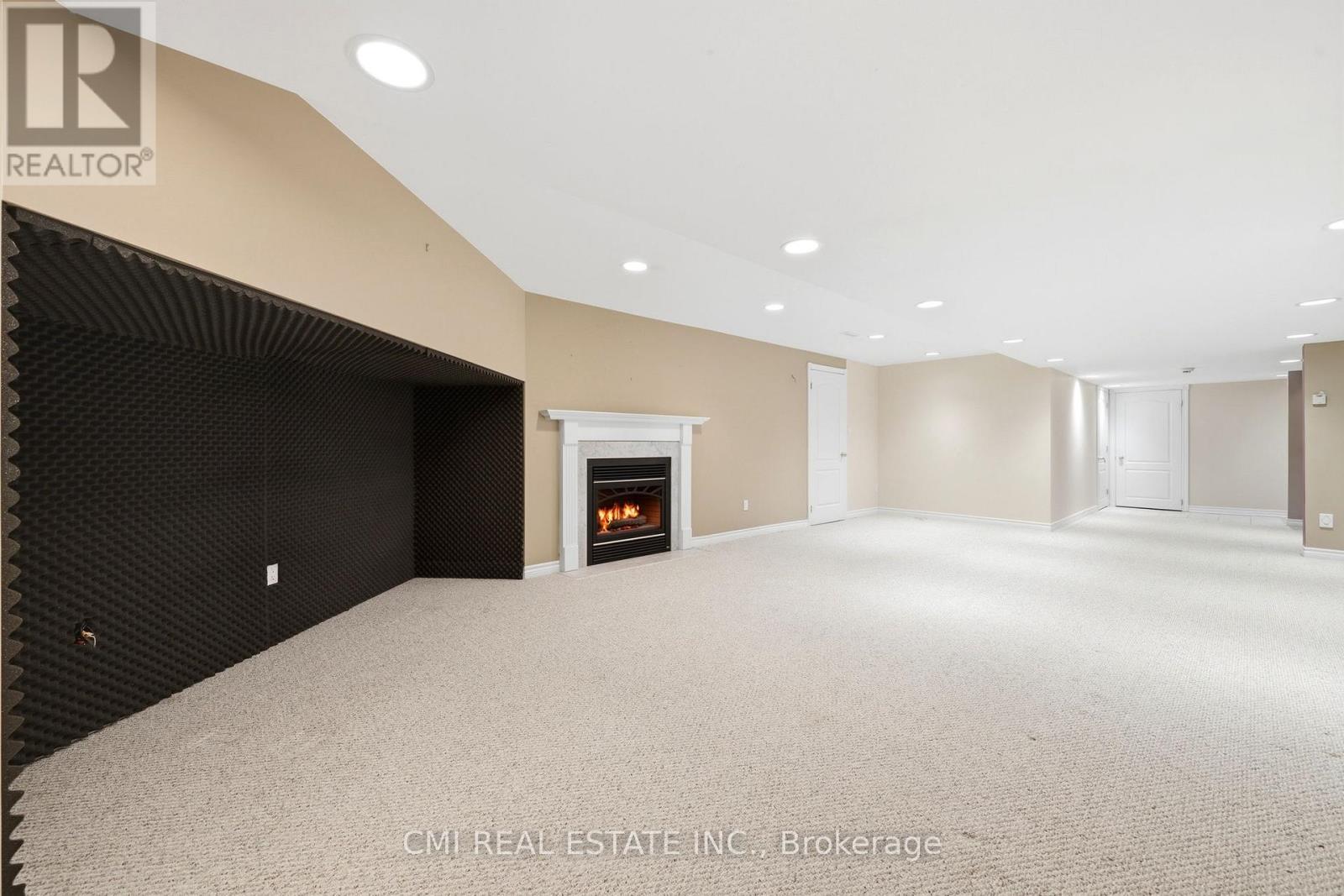 15 Treegrove Circle, Aurora, ON
