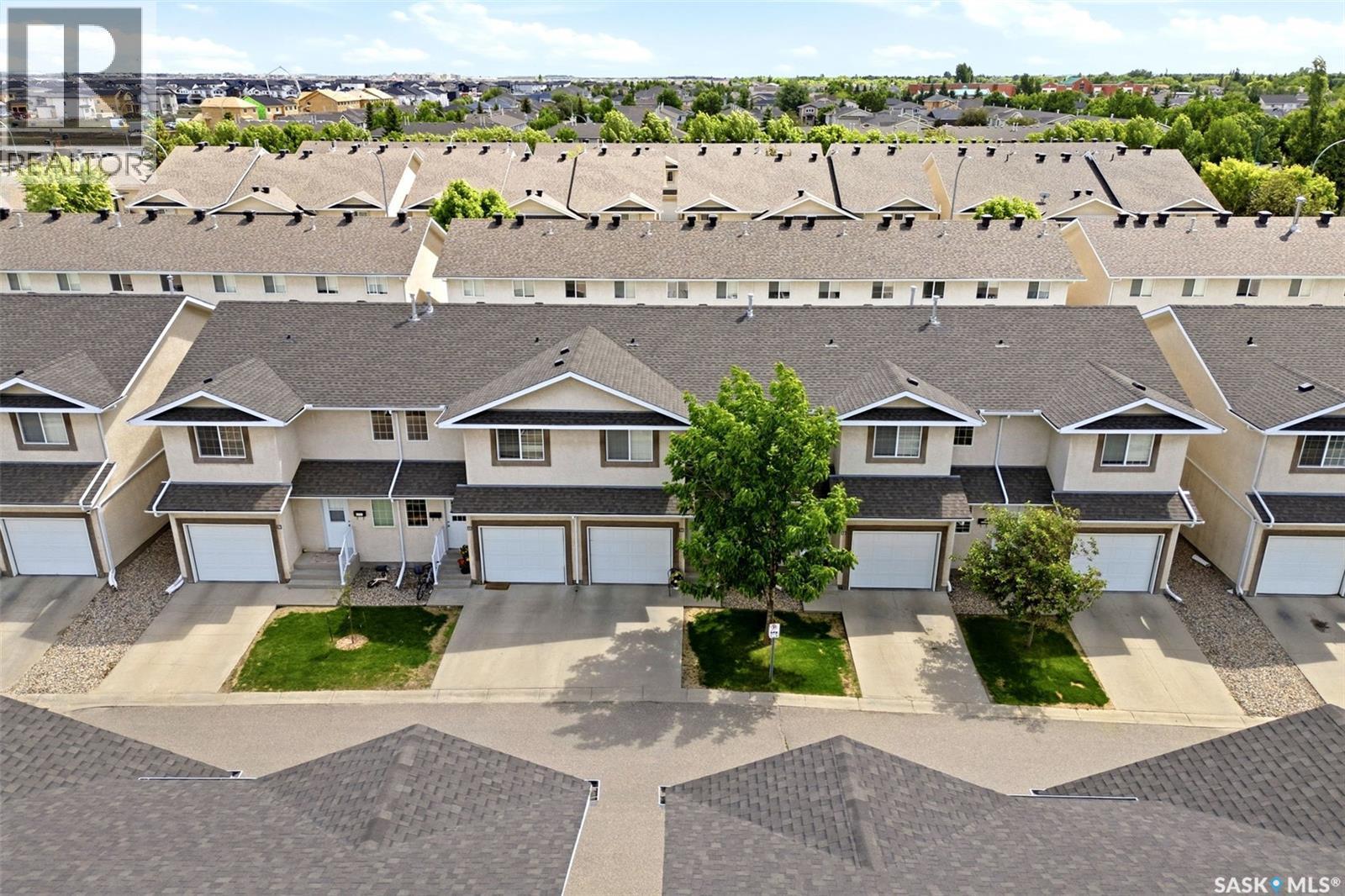 14 2751 Windsor Park Road, Regina, SK