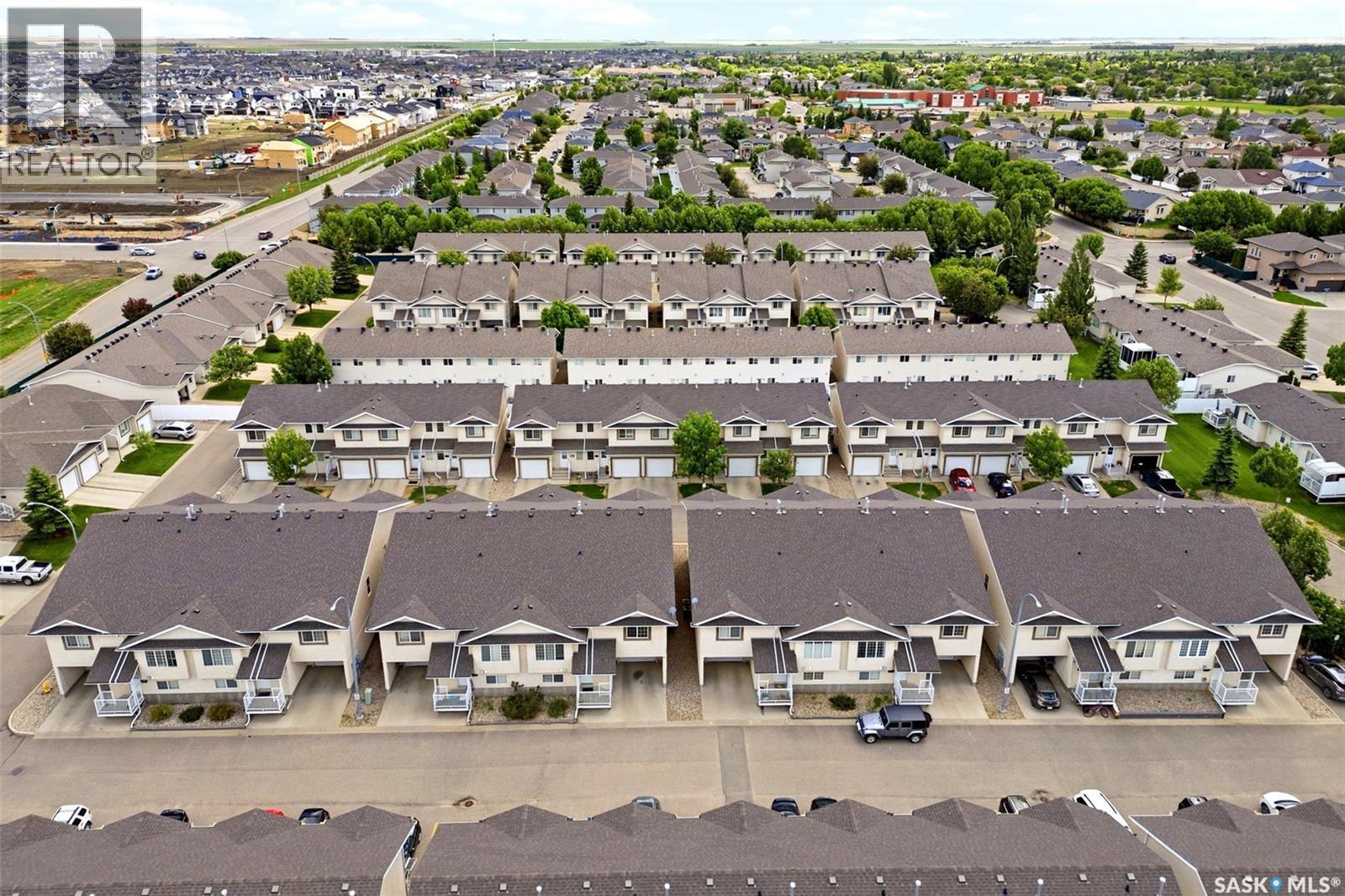 14 2751 Windsor Park Road, Regina, SK