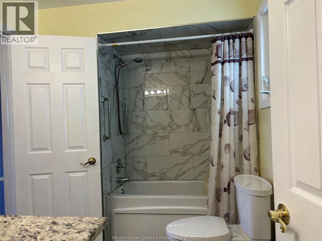 3295 Aurora, Windsor, ON