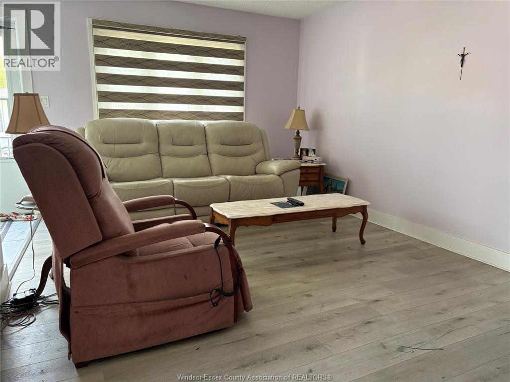 3295 Aurora, Windsor, ON