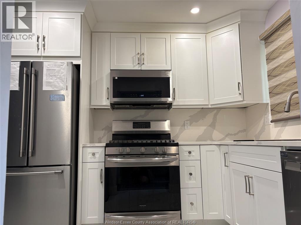 3295 Aurora, Windsor, ON