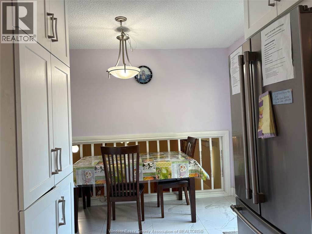 3295 Aurora, Windsor, ON