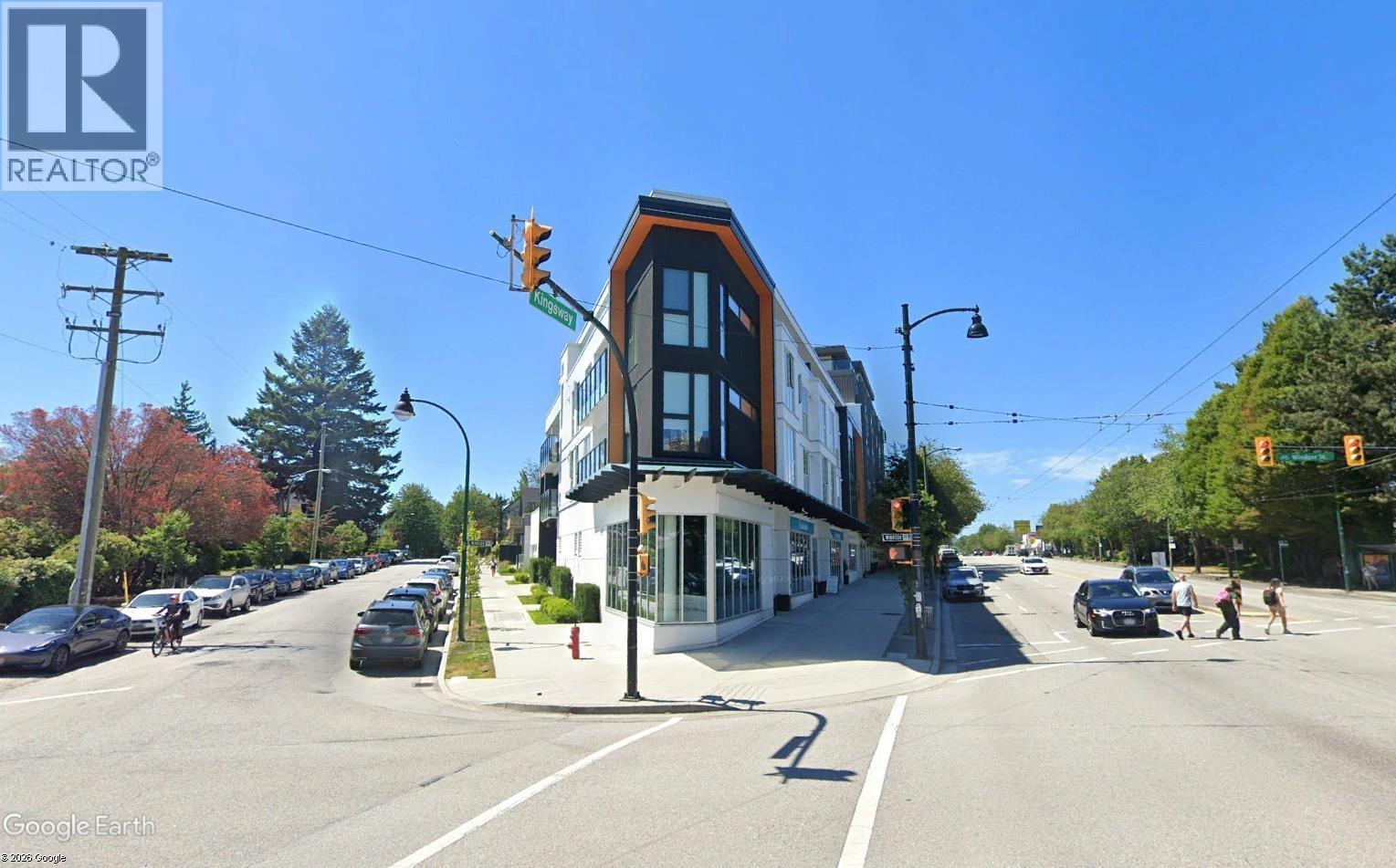990 Kingsway, Vancouver, BC