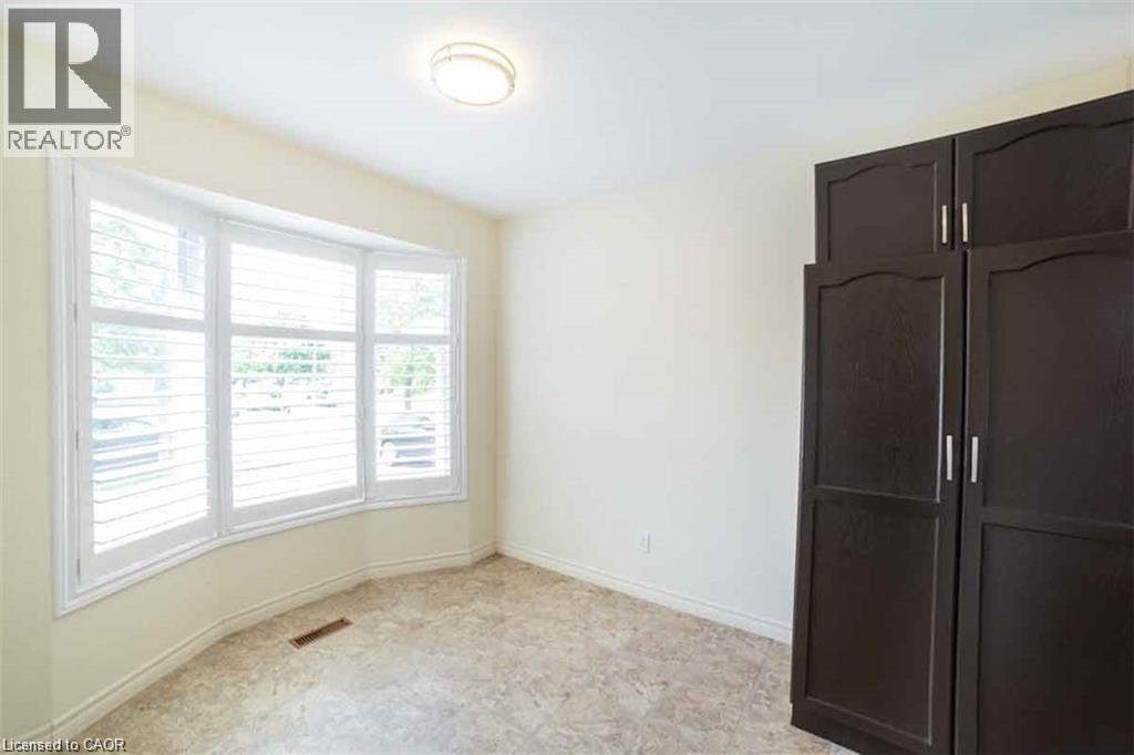 19 Beachgrove Crescent, Hamilton, ON