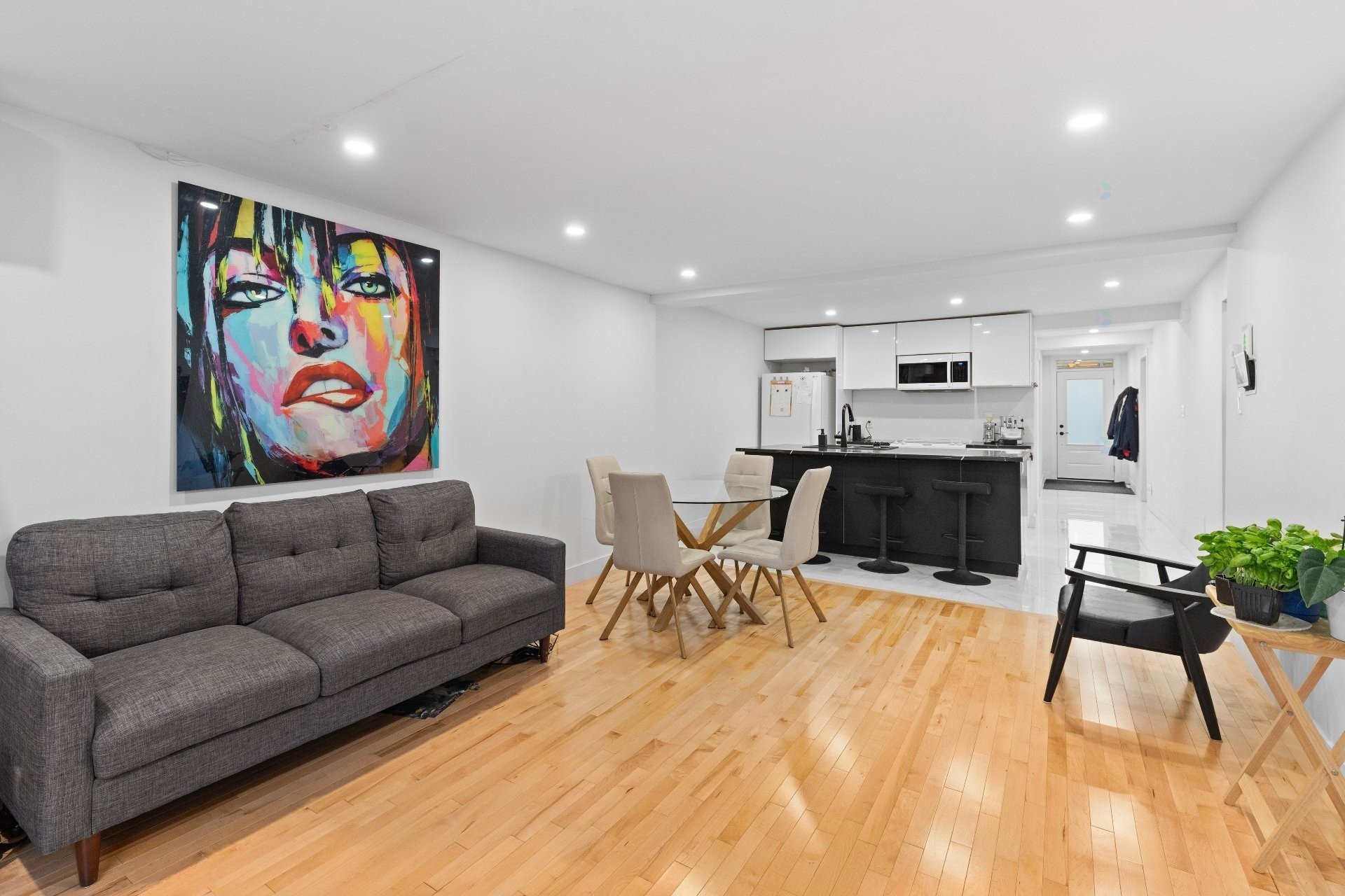 Living Room - 7442 Rue St-Gérard, Montréal (Villeray/Saint-Michel/Parc-Extension), QC