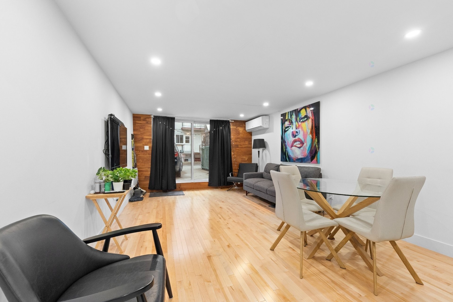 Living Room - 7442 Rue St-Gérard, Montréal (Villeray/Saint-Michel/Parc-Extension), QC