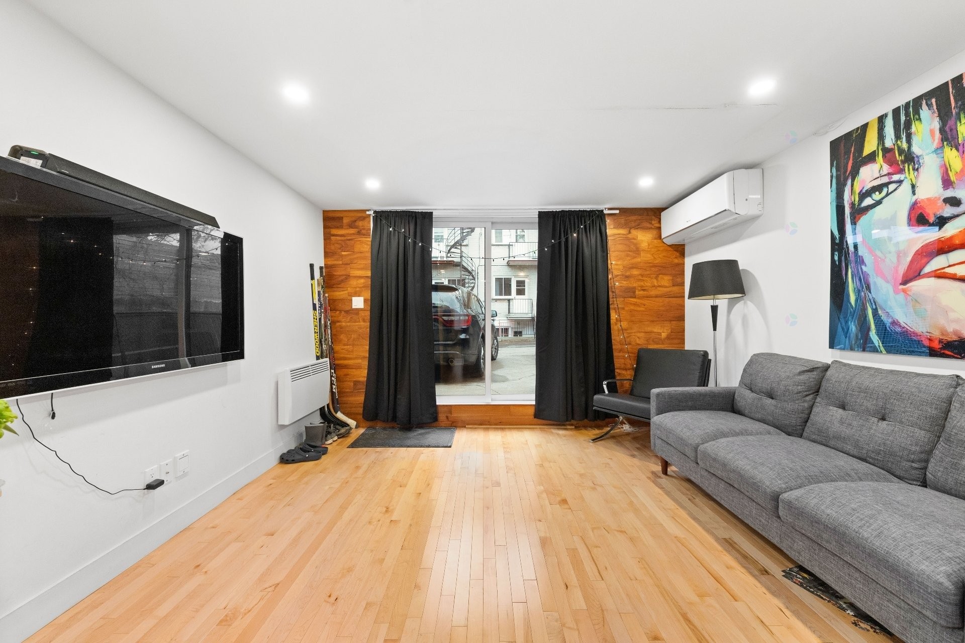 Living Room - 7442 Rue St-Gérard, Montréal (Villeray/Saint-Michel/Parc-Extension), QC