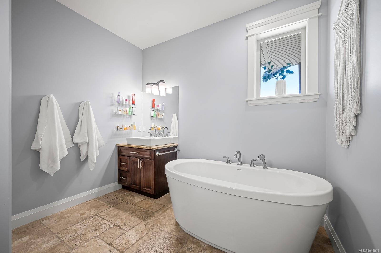 648 Mariner Dr, Campbell River, BC