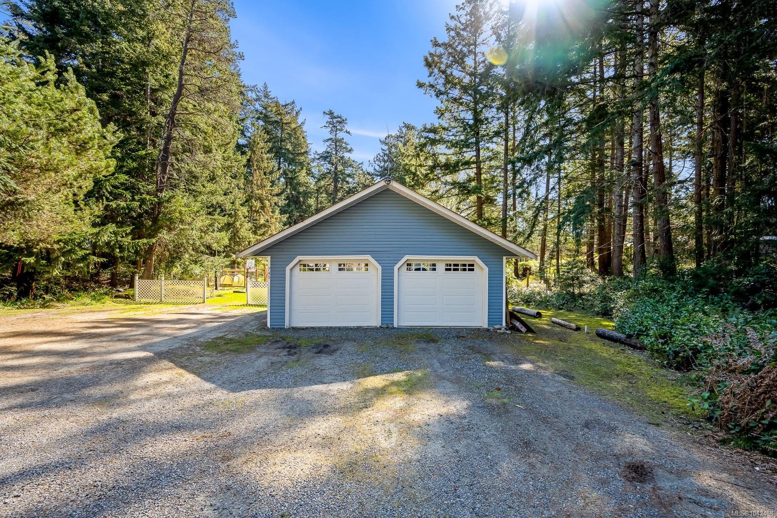 745 Lazo Rd, Comox, BC