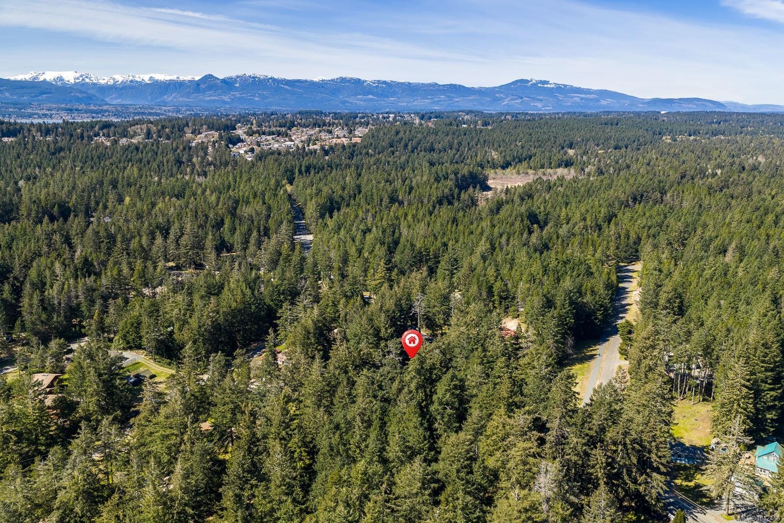 745 Lazo Rd, Comox, BC