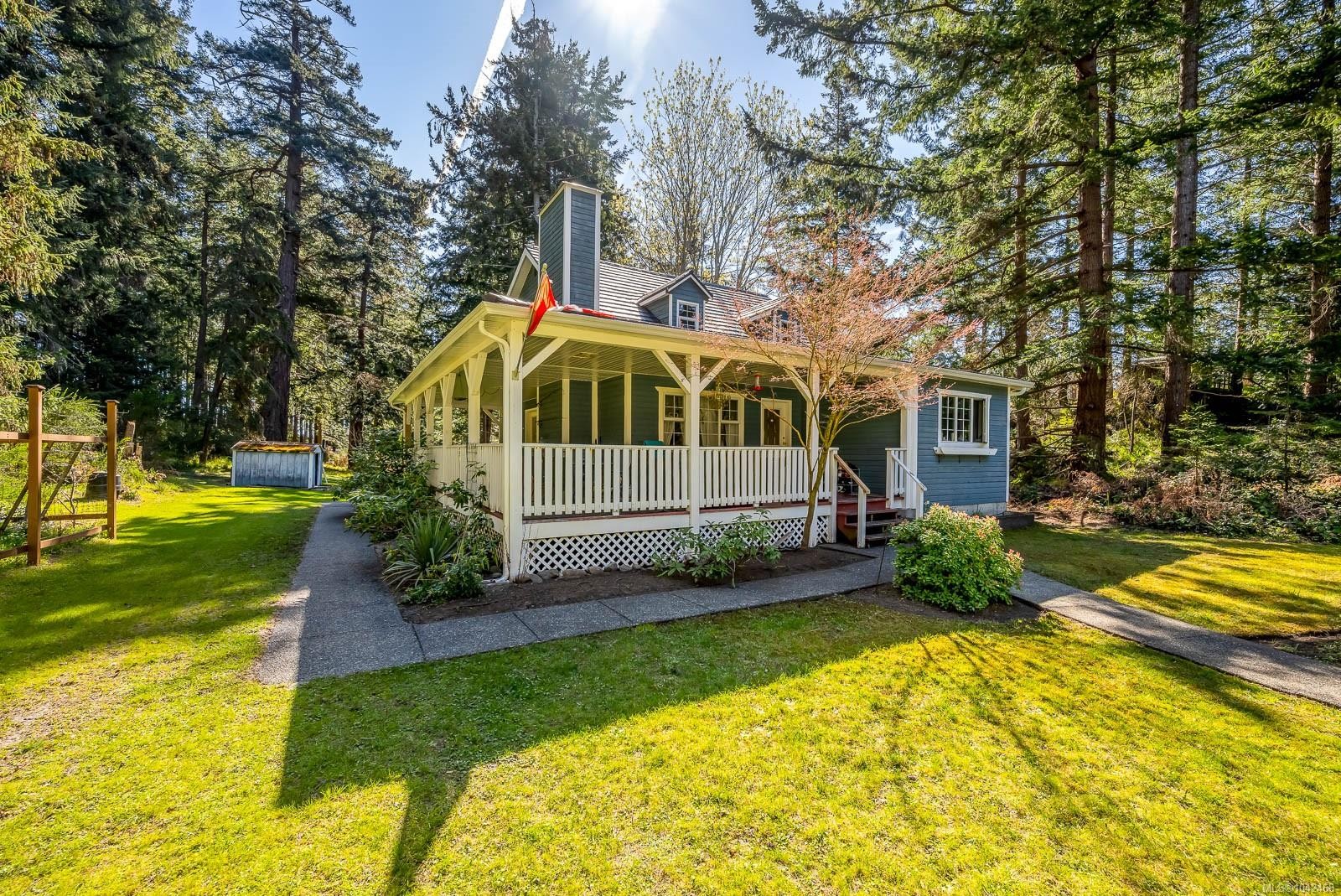 745 Lazo Rd, Comox, BC