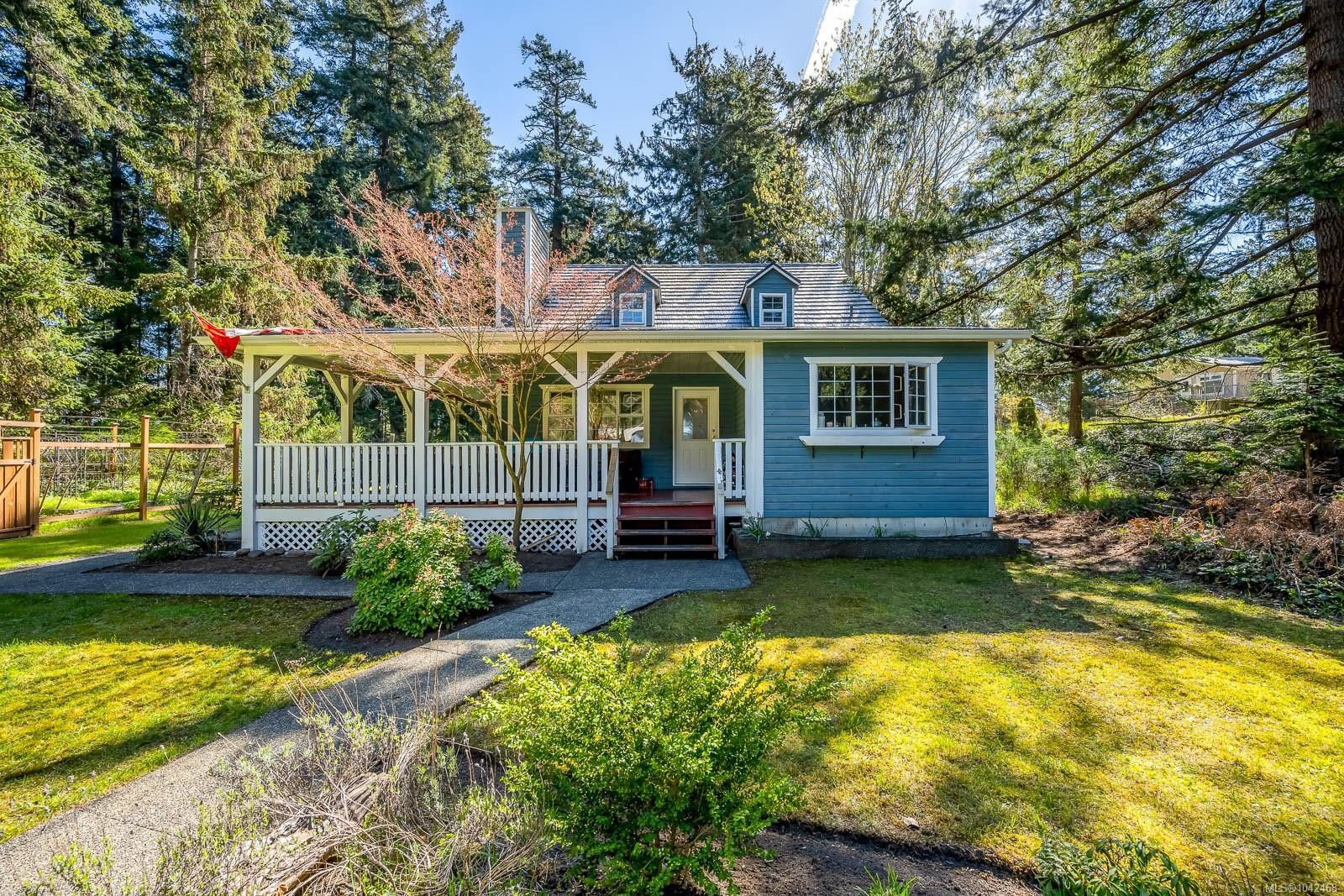 745 Lazo Rd, Comox, BC