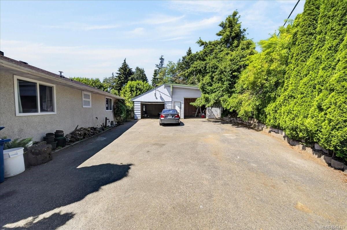 2216 Carpenter Rd, Sooke, BC