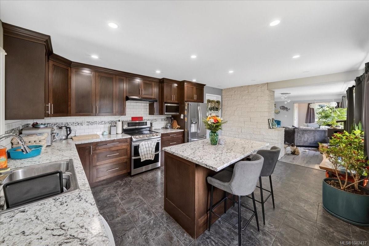 2216 Carpenter Rd, Sooke, BC