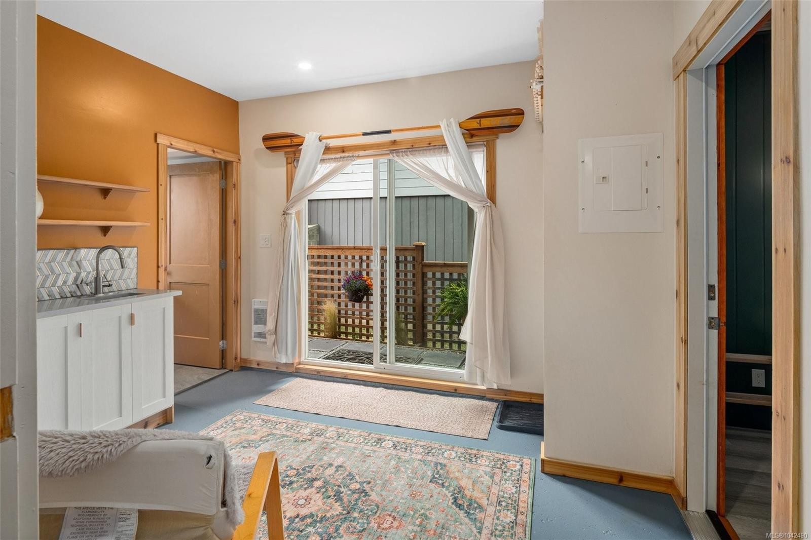 335 Damon Dr, View Royal, BC