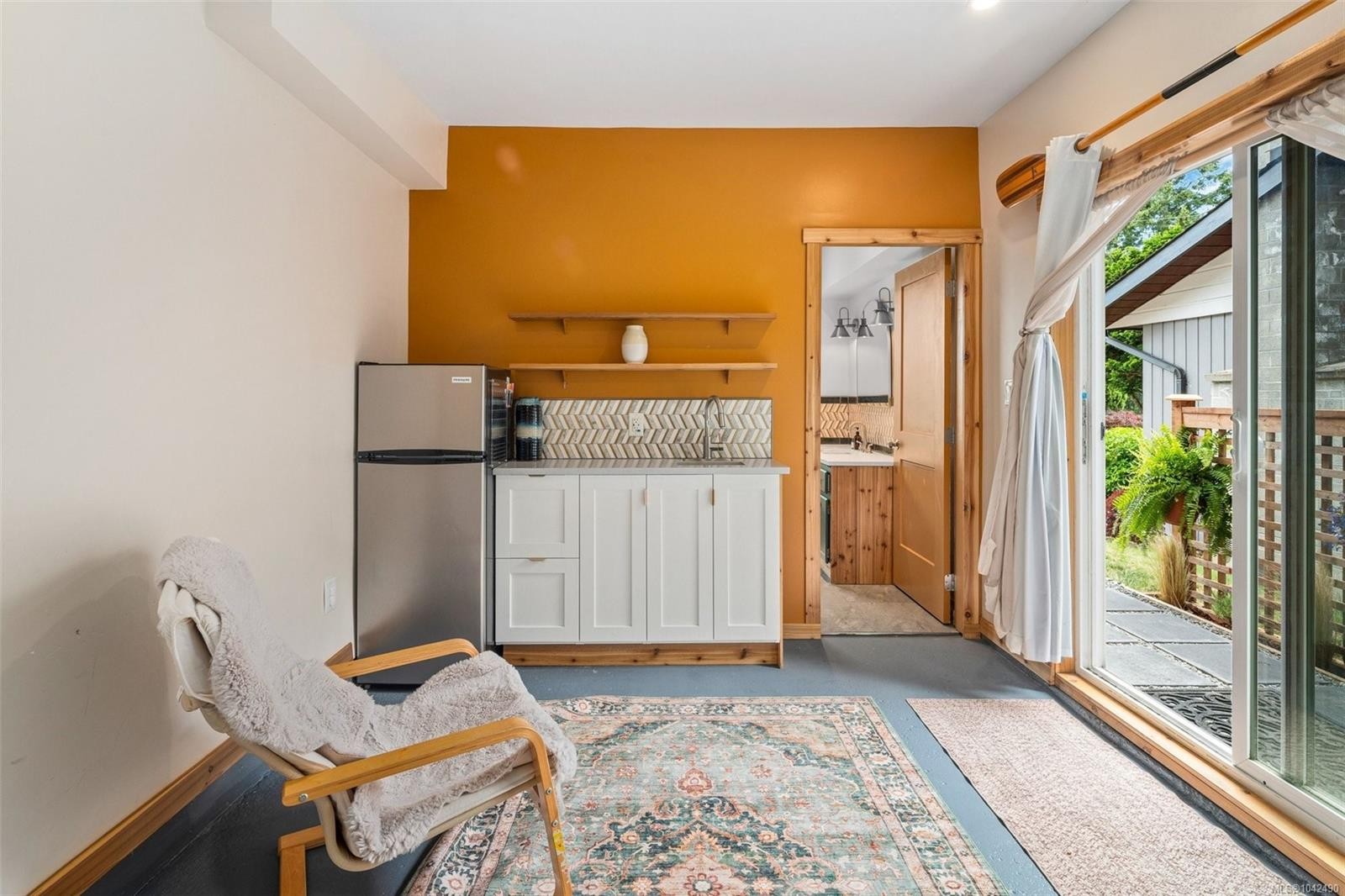 335 Damon Dr, View Royal, BC