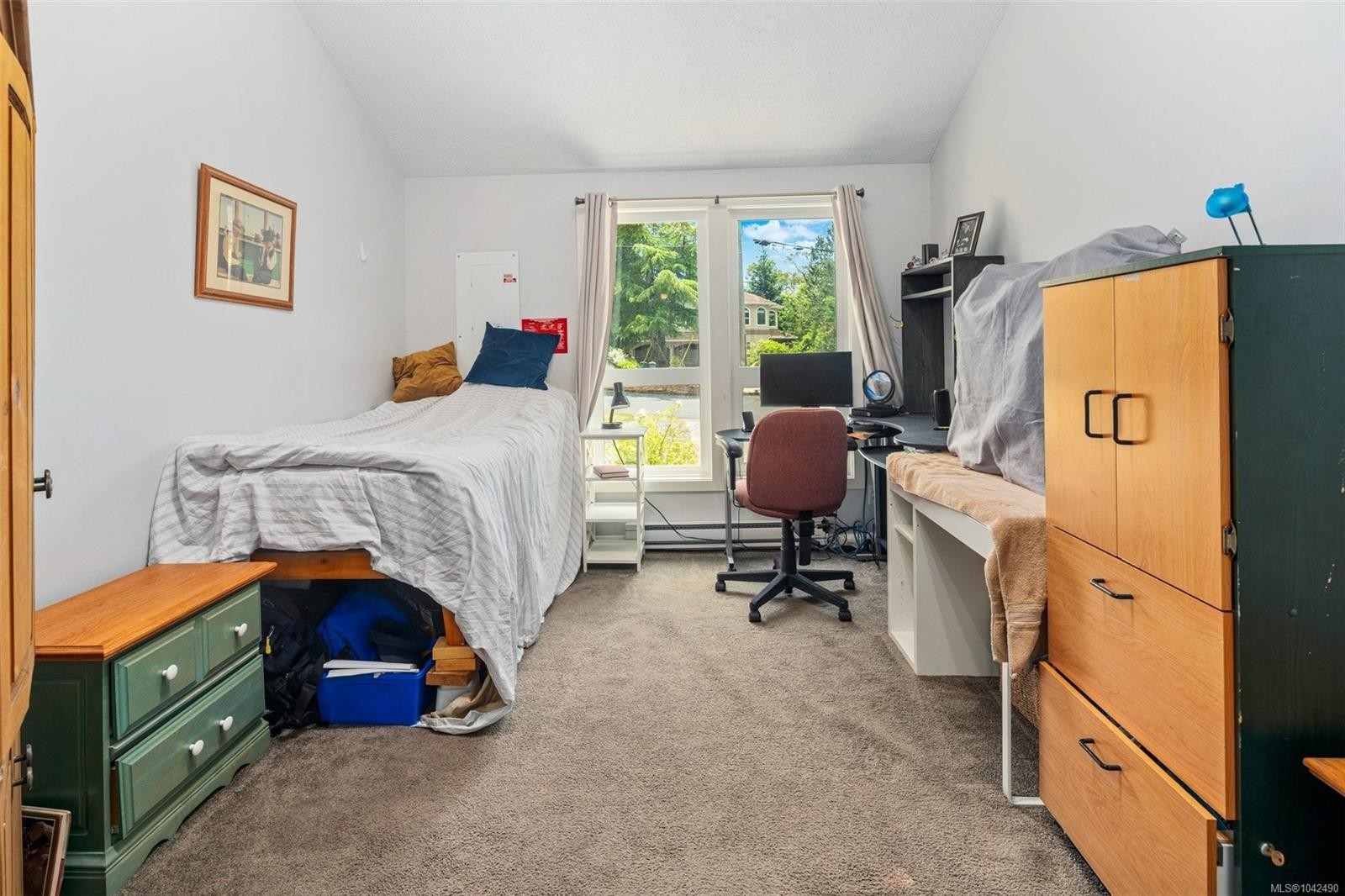 335 Damon Dr, View Royal, BC