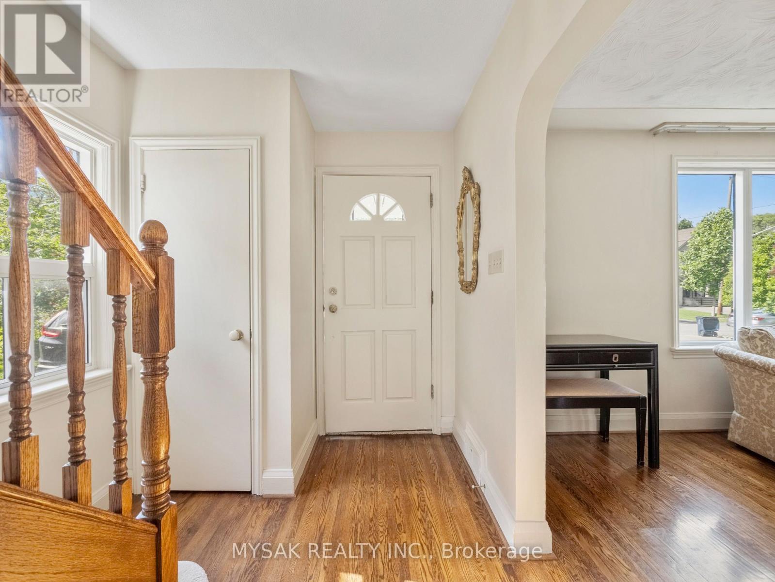 21 Oak Hampton Boulevard, Toronto, ON