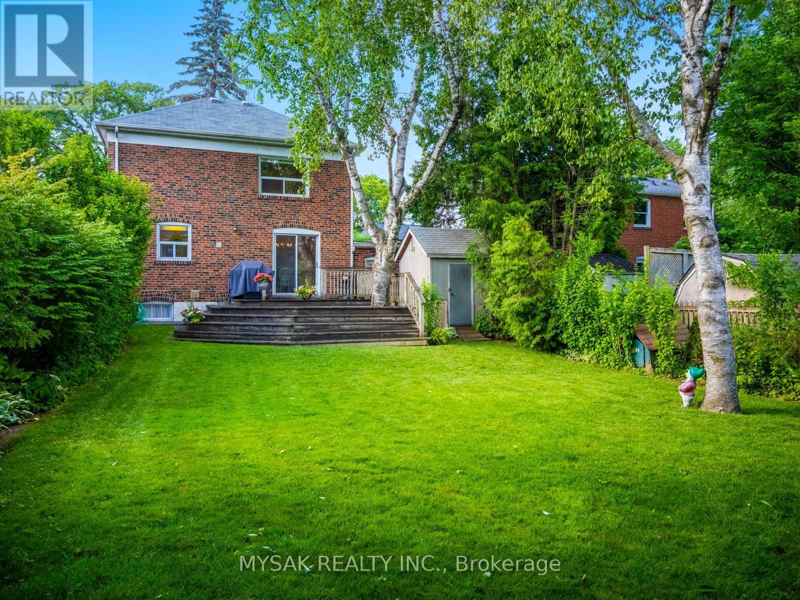 21 Oak Hampton Boulevard, Toronto, ON