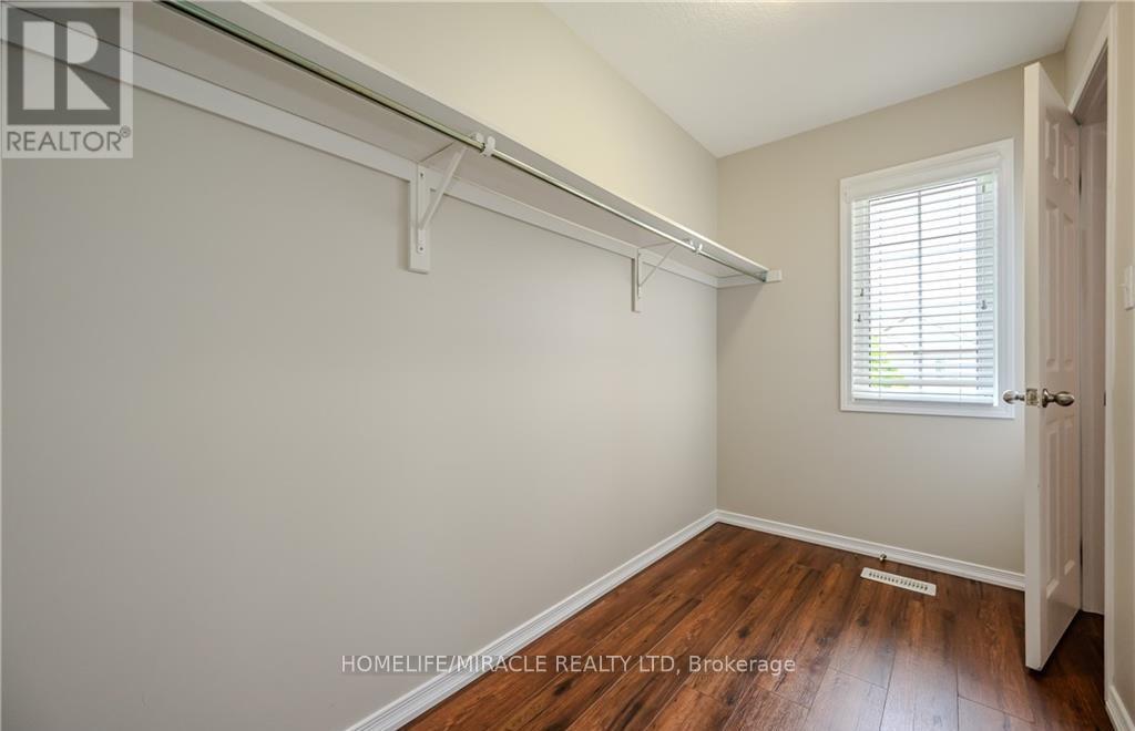 312 Tagge Crescent, Kitchener, ON