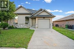 3237 SEVILLE Windsor, ON N8M 0A3