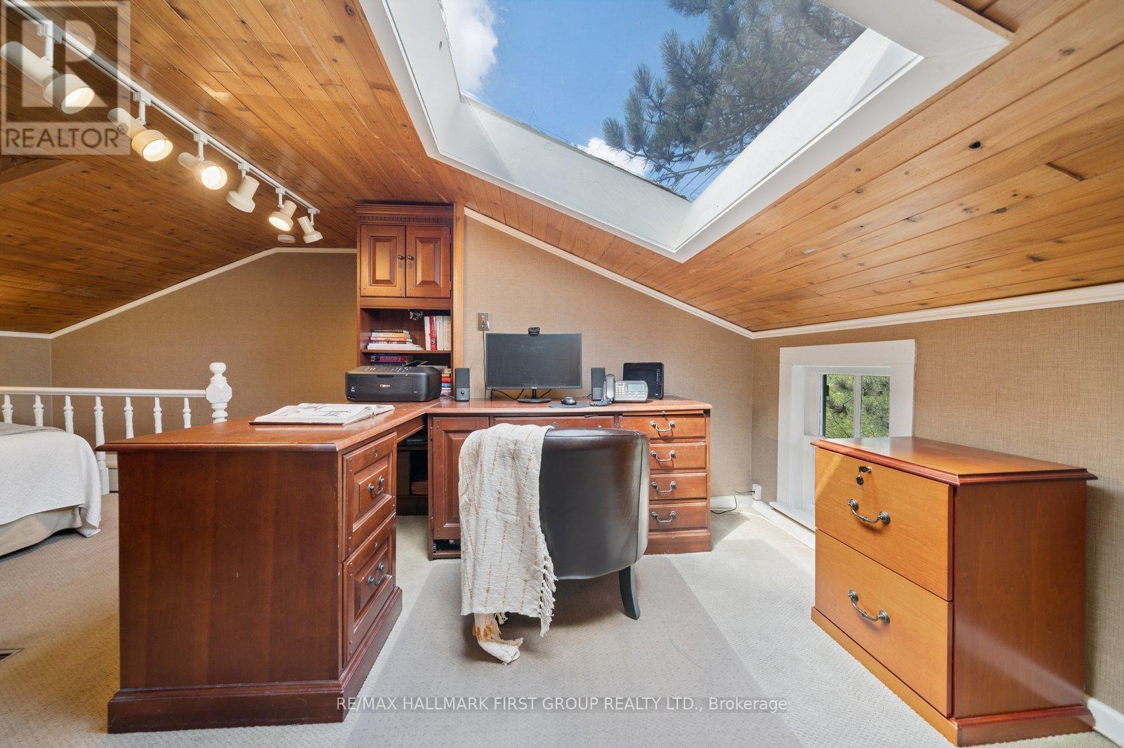 130 Myrtle Road E, Whitby, ON - Indoor Photo Showing Office