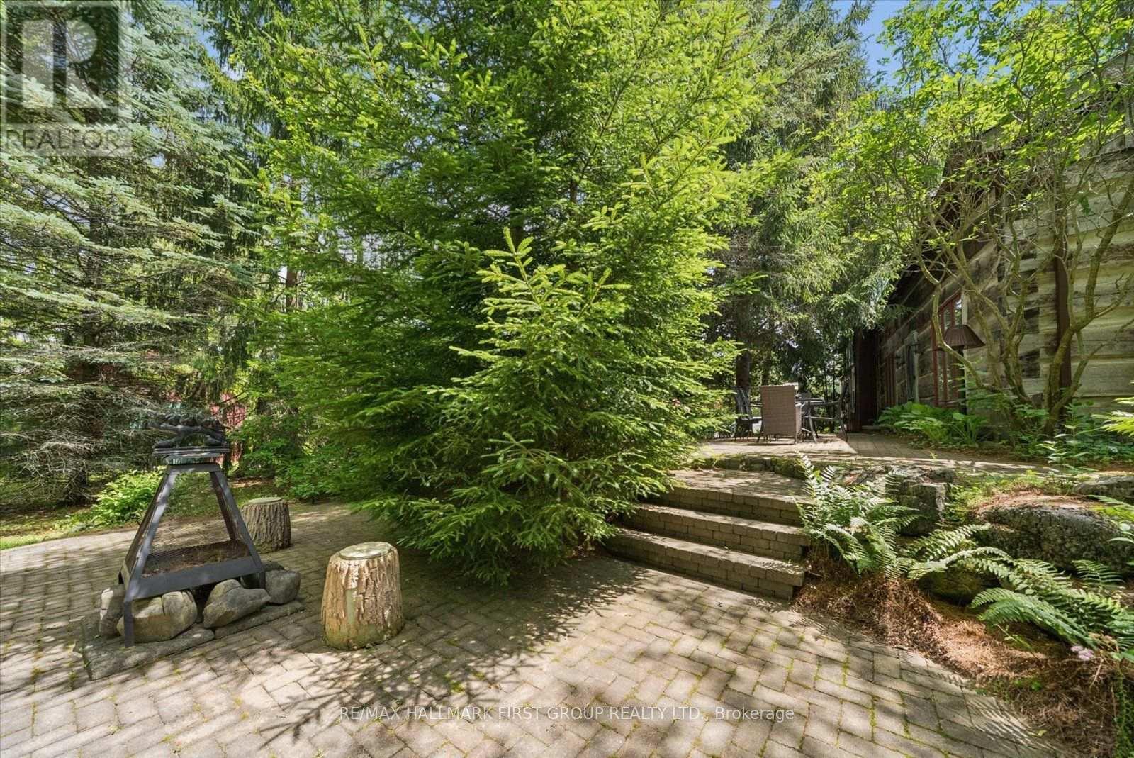 130 Myrtle Road E, Whitby, ON - Outdoor