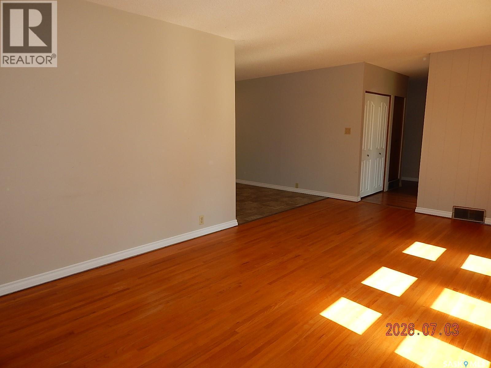 710 3Rd Street E, Assiniboia, SK - Indoor Photo Showing Other Room