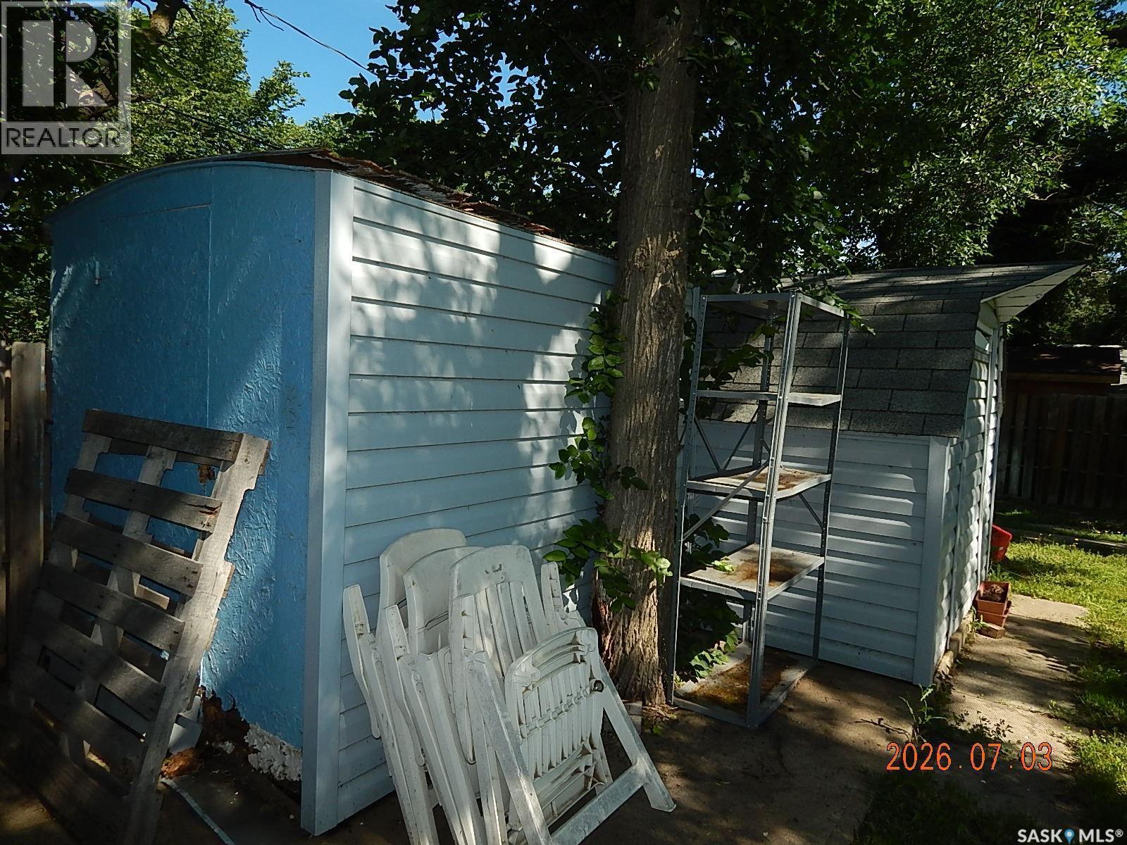 710 3Rd Street E, Assiniboia, SK - Outdoor