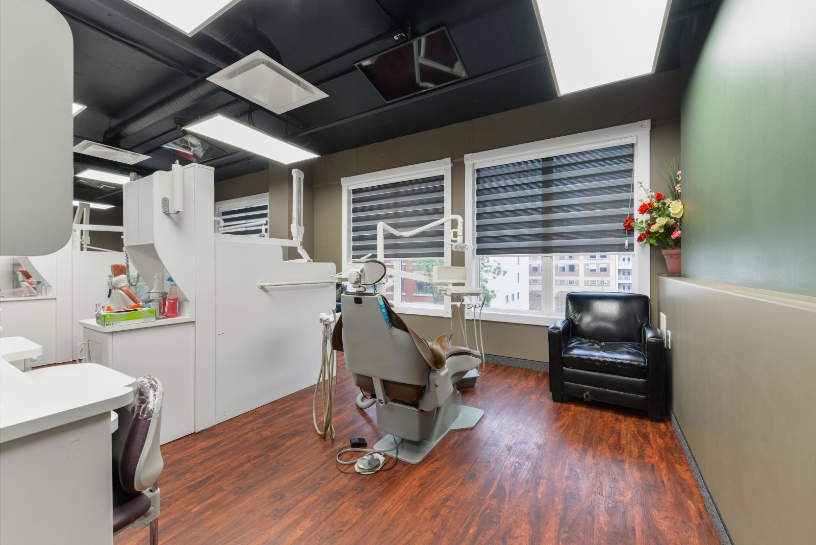 401, 10154 104 St Nw, Edmonton, AB