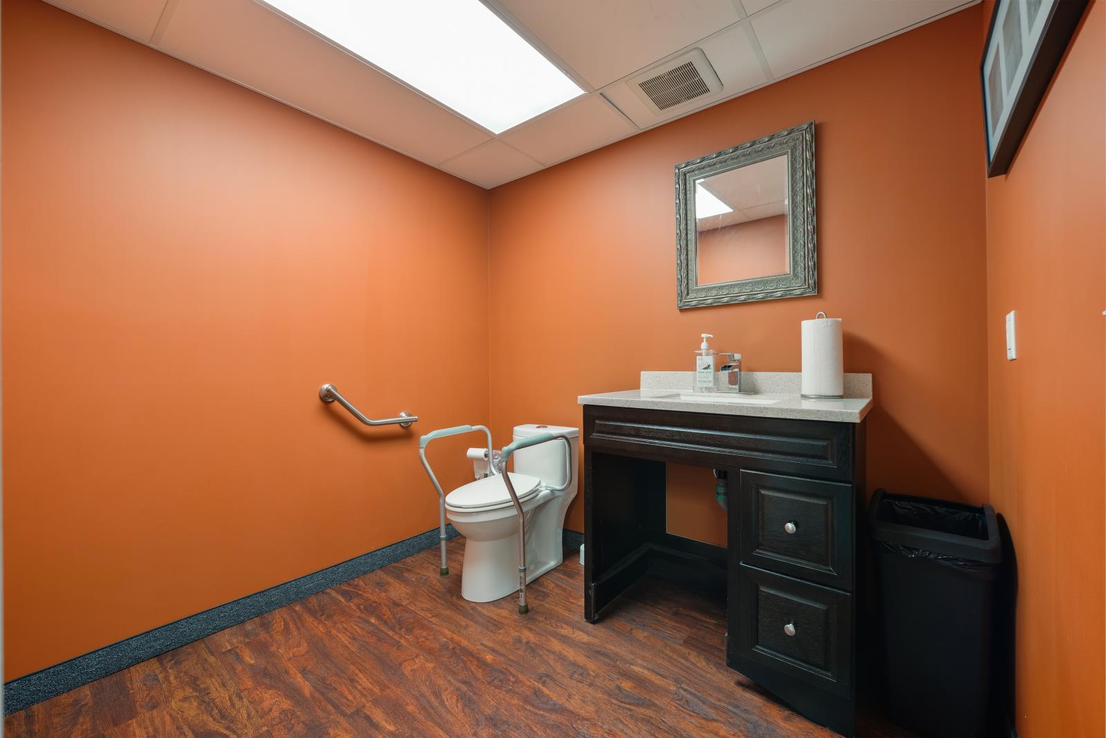 401, 10154 104 St Nw, Edmonton, AB