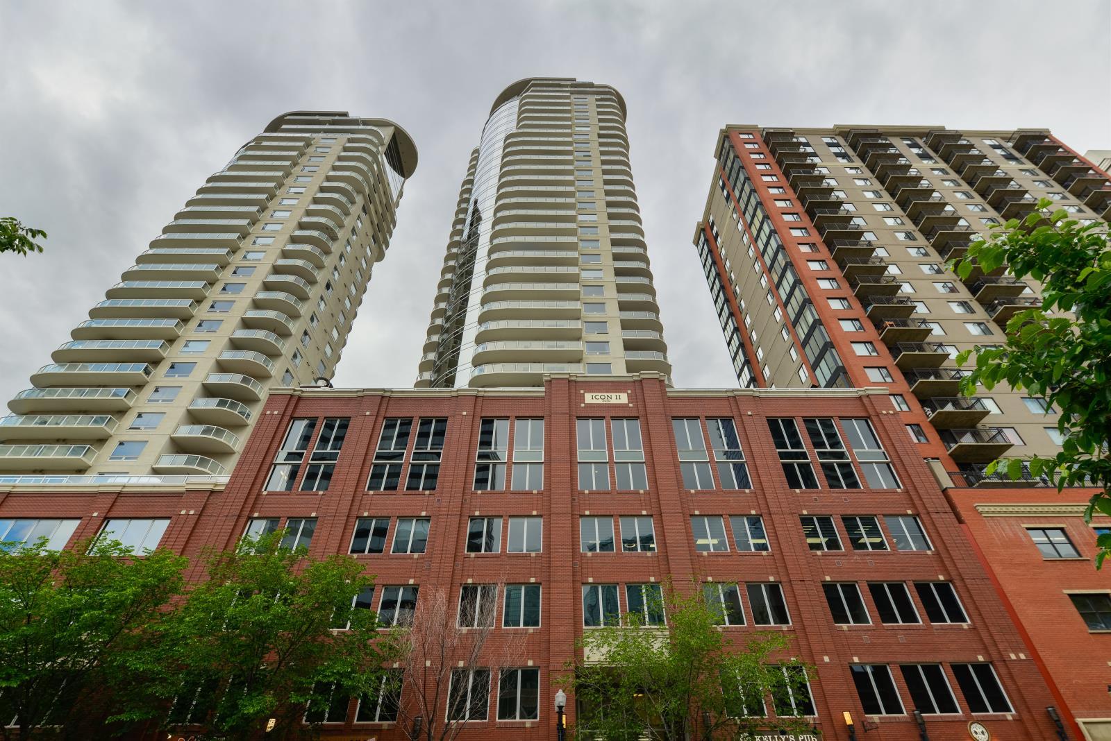401, 10154 104 St Nw, Edmonton, AB