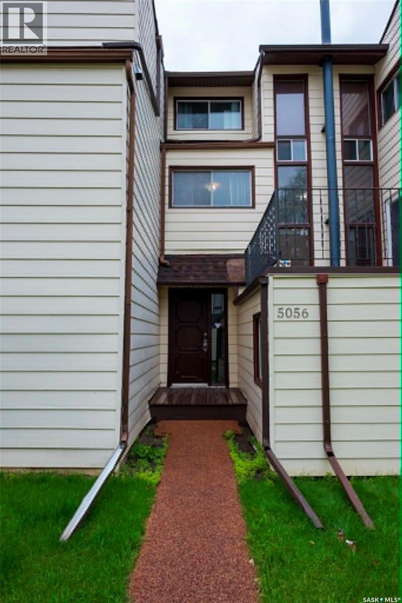 5056 10Th Avenue, Regina, SK - Outdoor